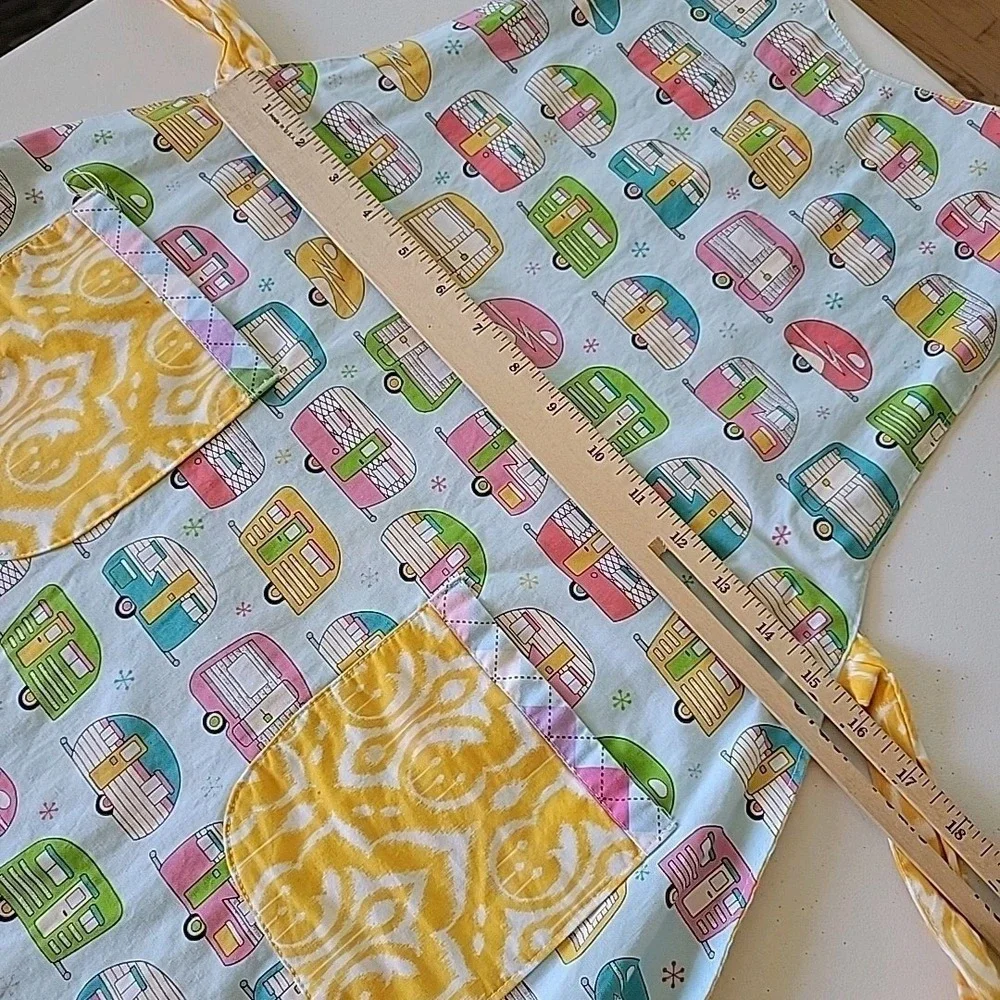 Handmade Halter Apron Retro Campers Damask Print Reversible Self‎ Tie Mod Foodie